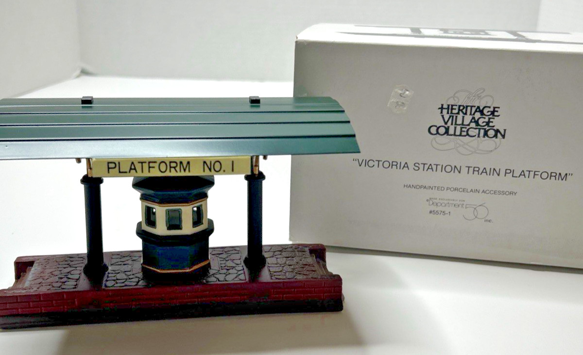 Dept 56 Heritage Village Collection Victoria Station Train Platform In Box