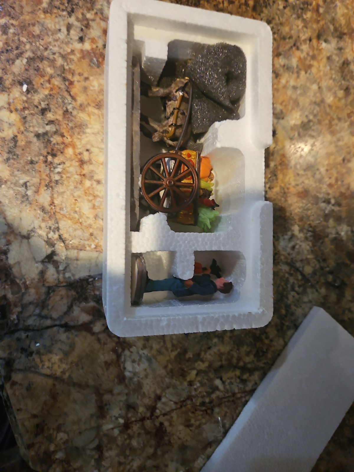 Lemax Village Collection Fresh Garden Goods Retired 2003 Poly Resin