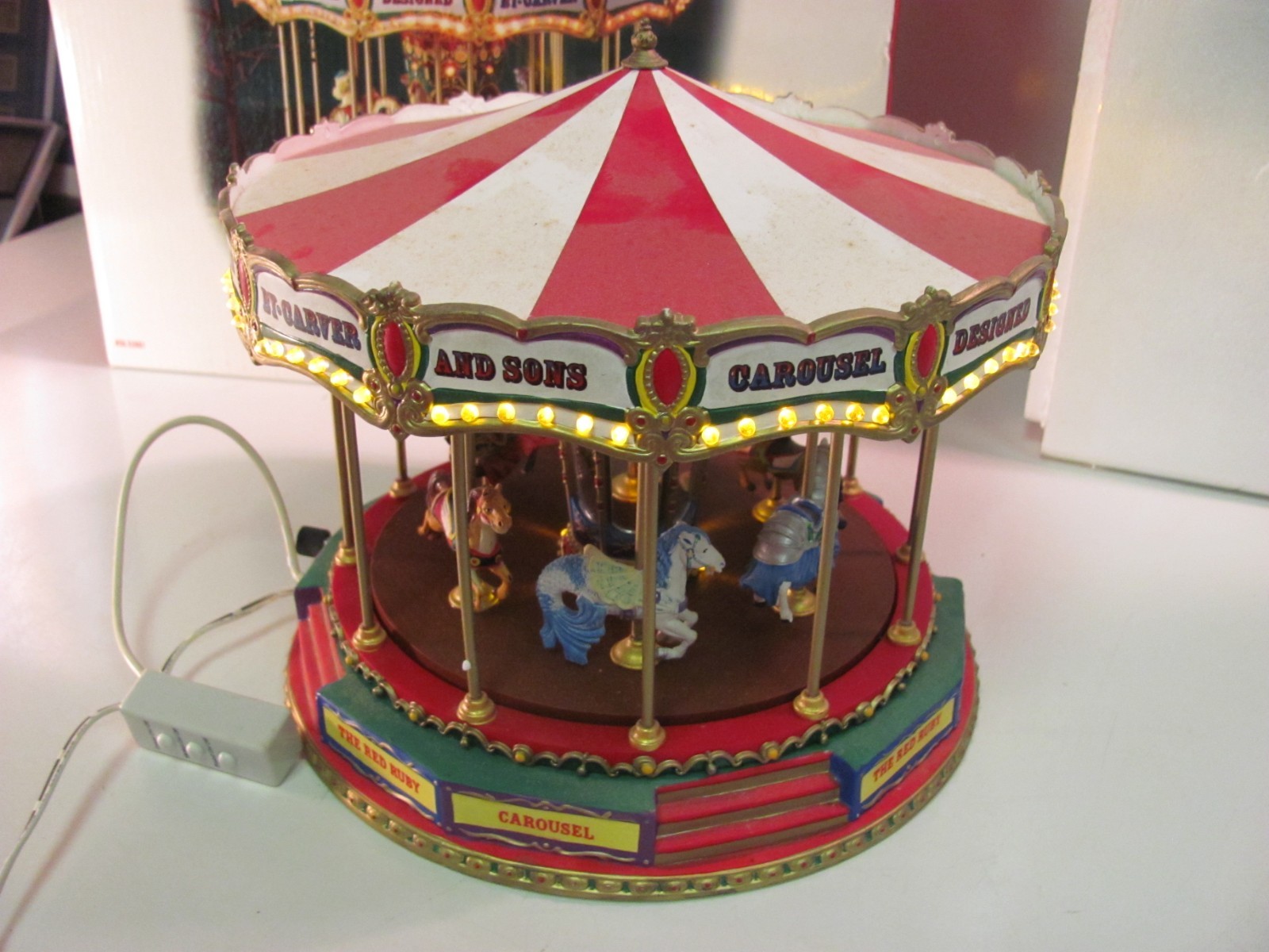 VTG Dept 56 The Red Ruby Carousel Carnival Series Village Accessories #56.53801
