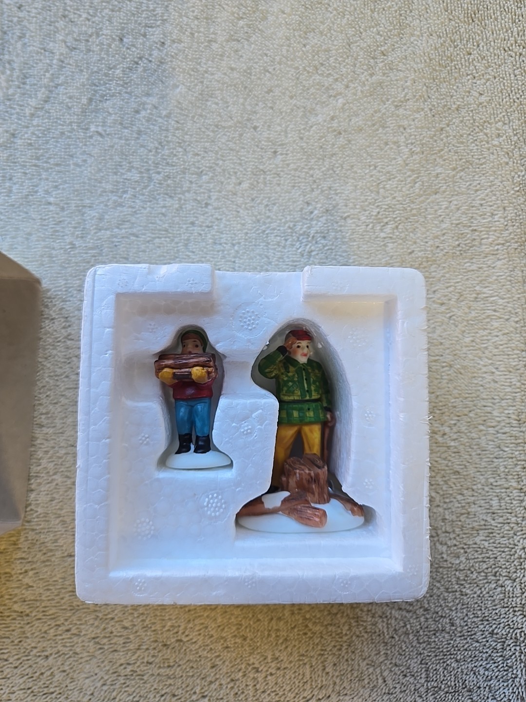 Dept 56 Heritage Village Wood Cutter and Son 5986-2 Retired Cristams NIB WS