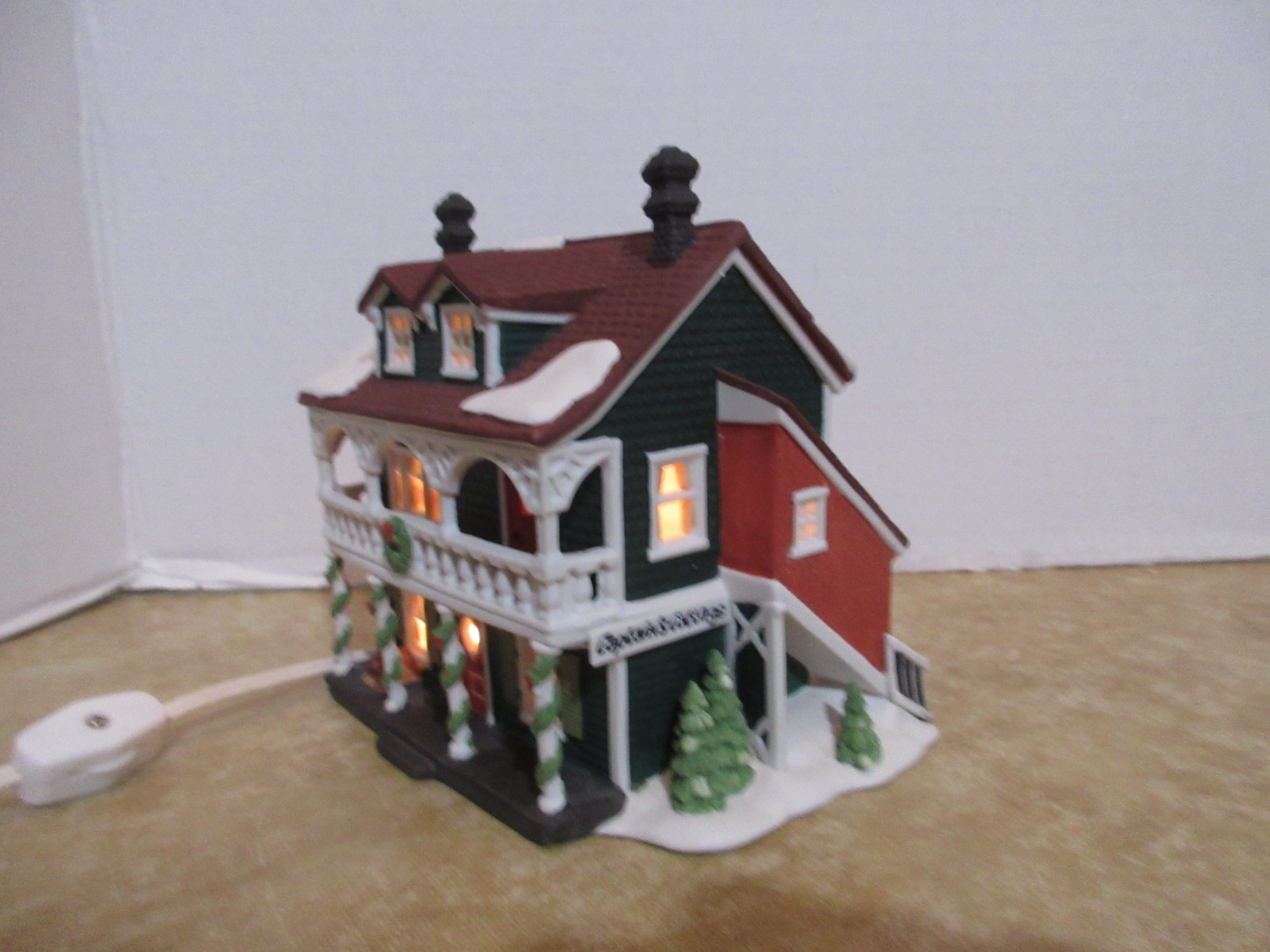 Dept. 56 New England 1990 Captain’s Cottage & Sea Captain & His mates