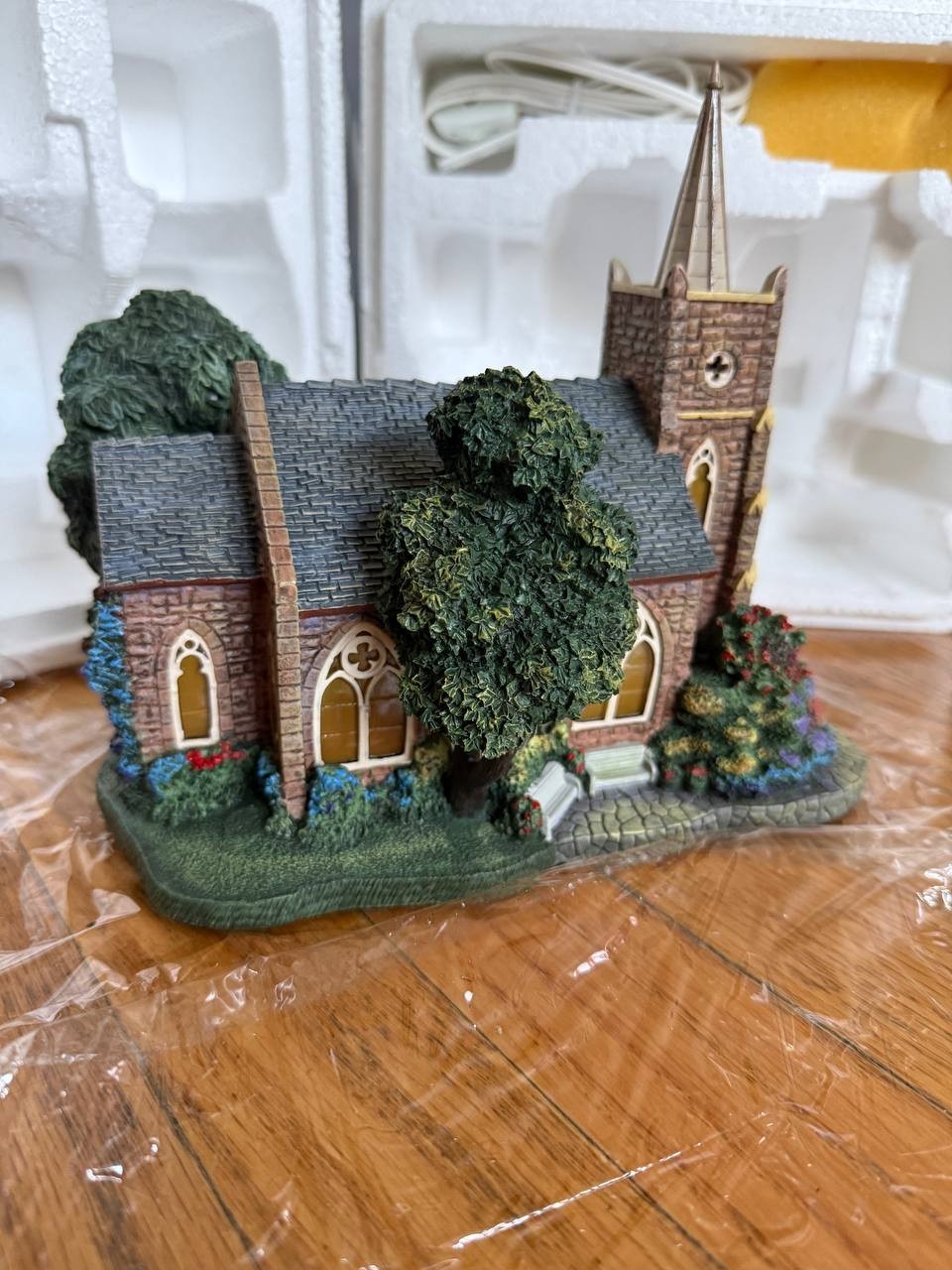 Thomas Kinkade Hawthorne Village Lamplight Village 6 Pc Lighted House Set COA