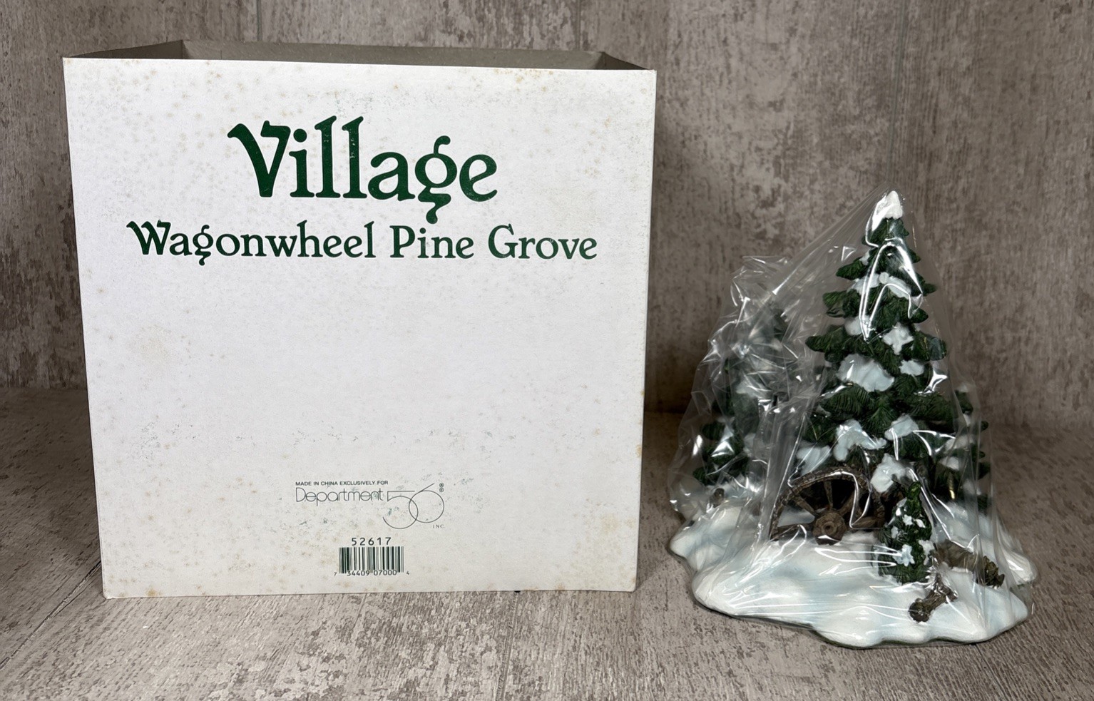 Department 56 Wagon Wheel Pine Grove Snow Covered Trees #52617 w/ Box