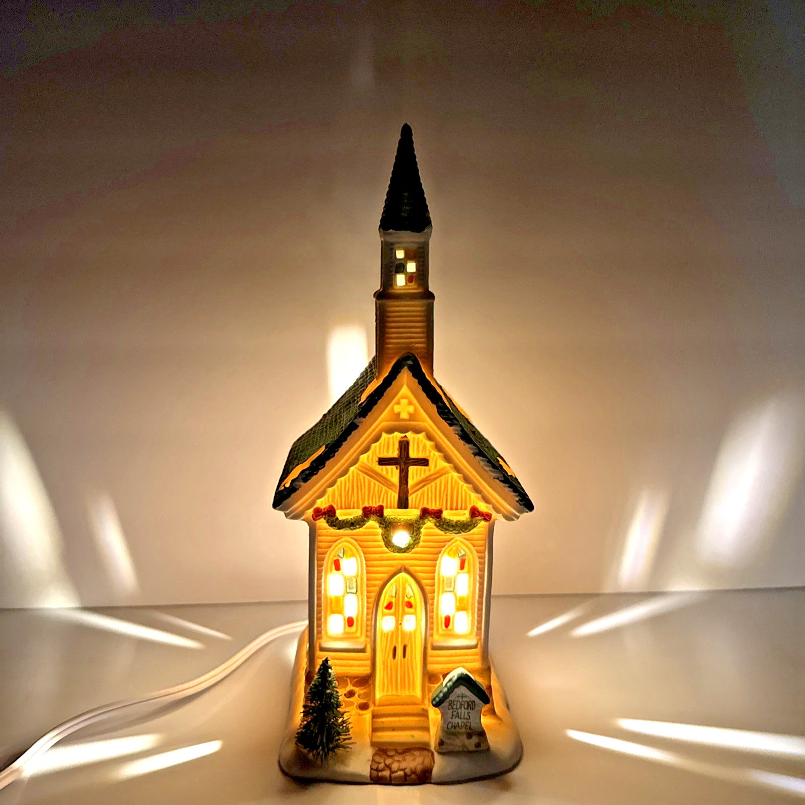 1995 Dayton Hudson Bedford Falls Chapel Lighted House w/ NEW Cord & Bulb