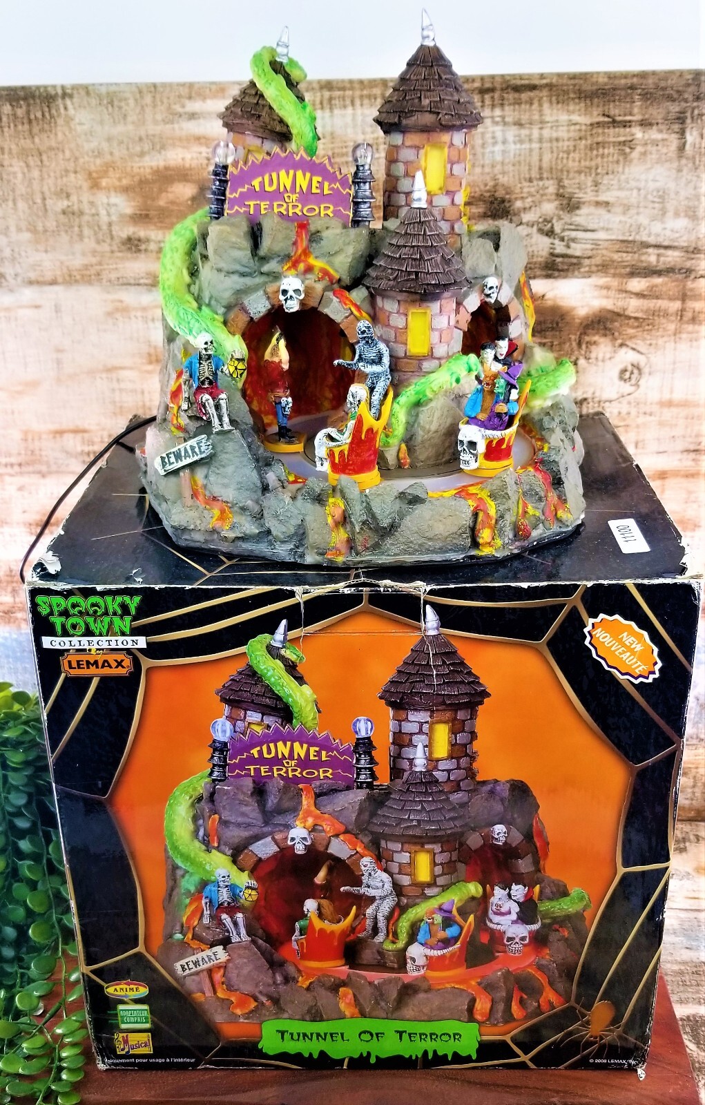 Lemax Spooky Town Tunnel of Terror Light & Sound Carnival Ride 84771 VIDEO HTF