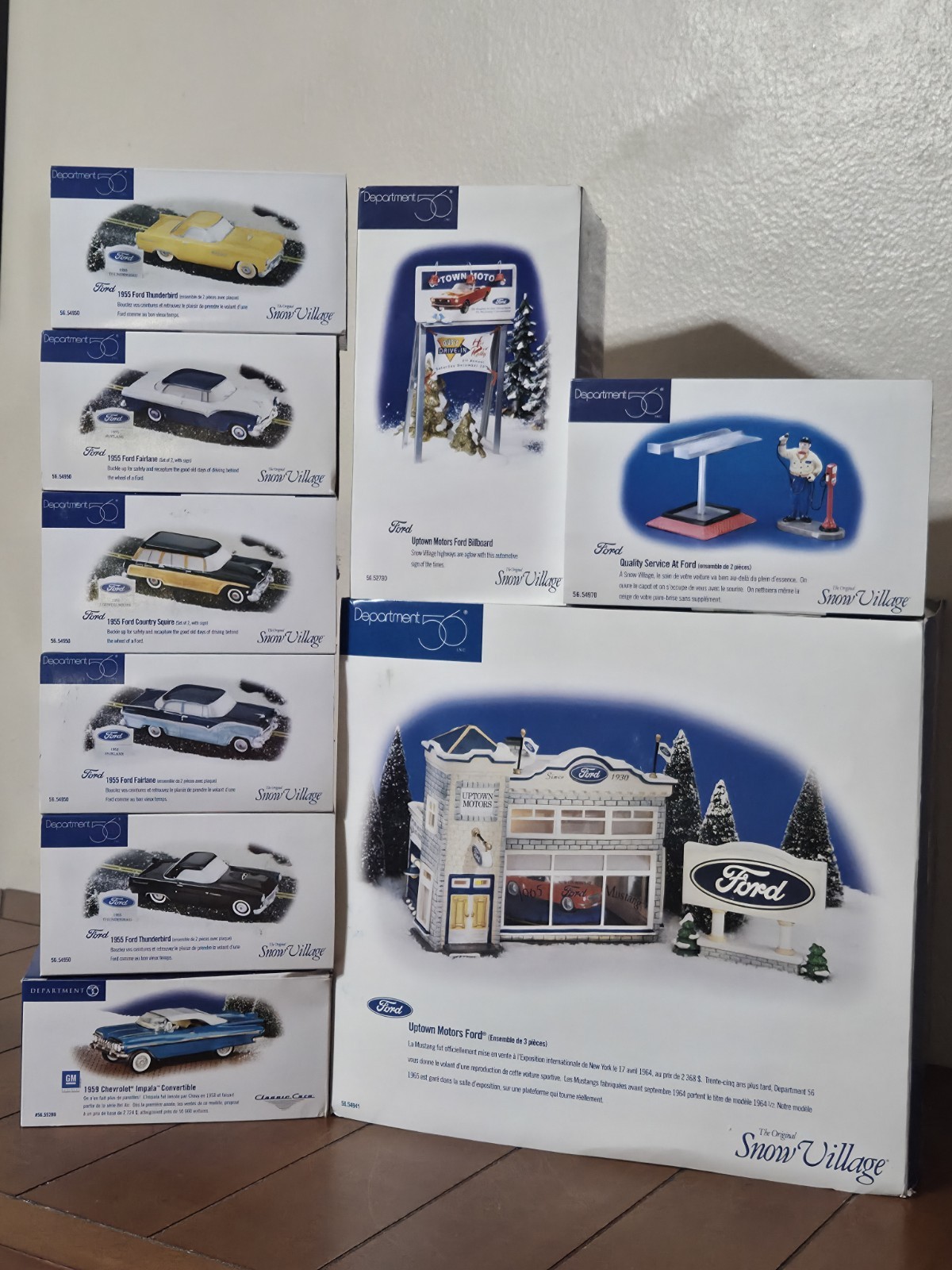 Dept 56 Christmas Snow Village UPTOWN MOTORS FORD W/6 Cars, Billboard, Service