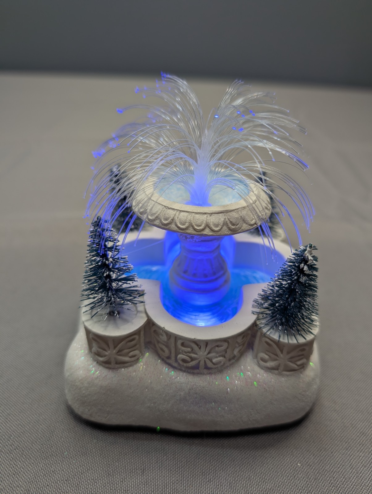 FG Square LED Light Up Fountain for Christmas Village New in Box