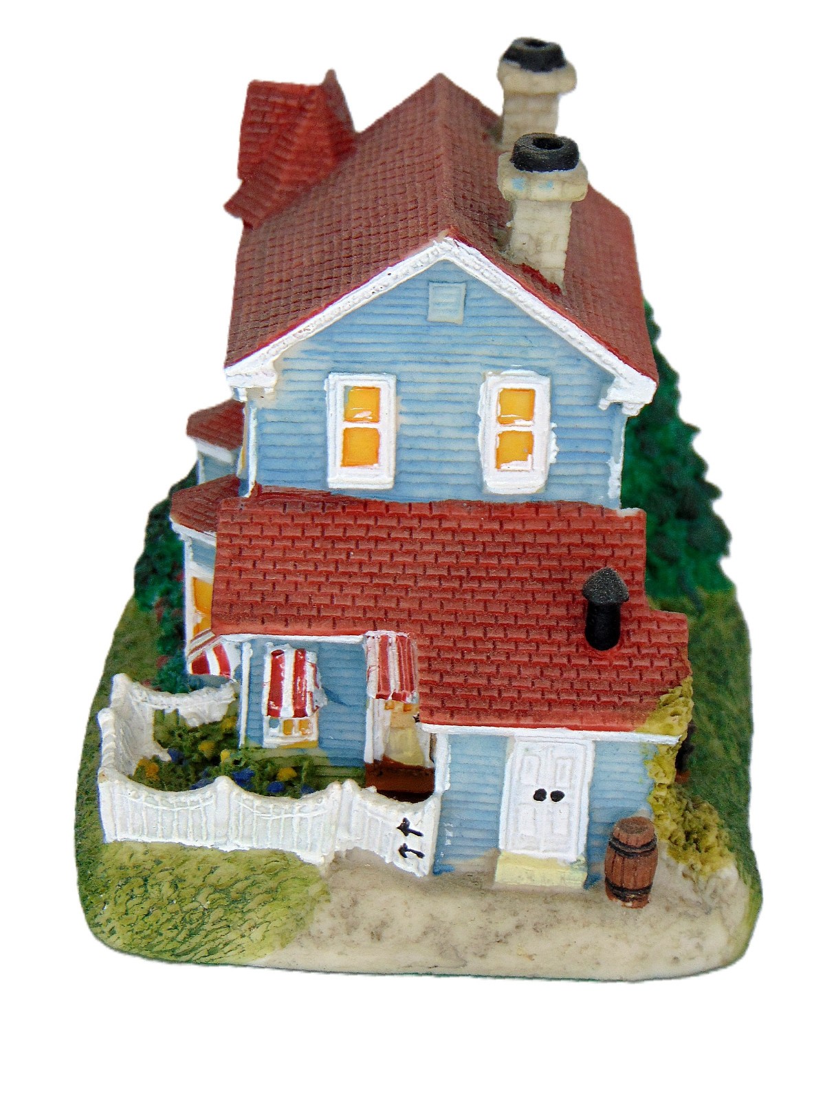 AMERICANA COLL. HOME OF SEAMSTRESS IDA P. OF LIBERTY FALLS CERAMIC HOUSE BOX