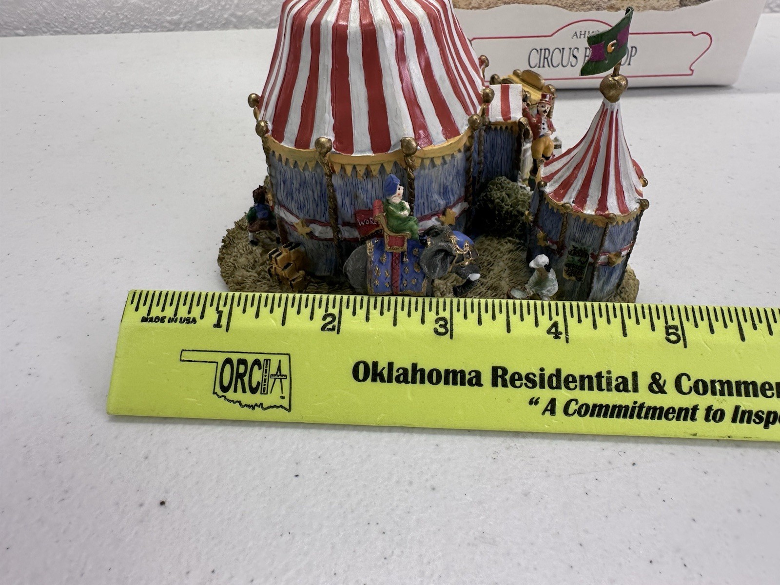 AMERICANA COLLECTION CIRCUS BIG TOP OF LIBERTY FALLS CERAMIC HOUSE WITH BOX 1998