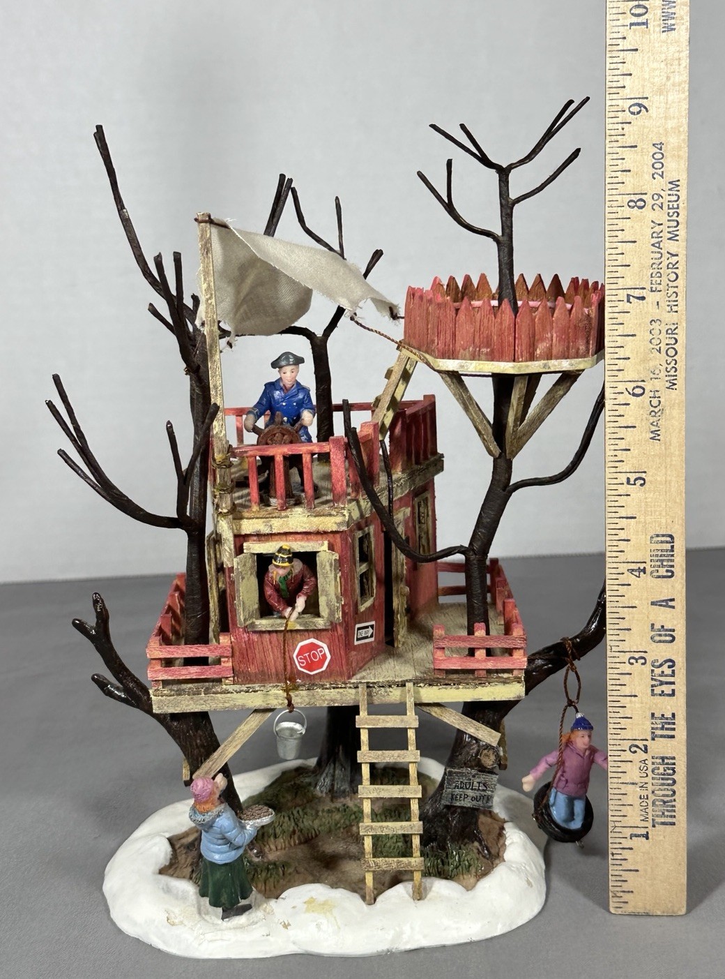 Lemax Adults Keep Out Treehouse 2004 Village Collection Table Accent w/ Box