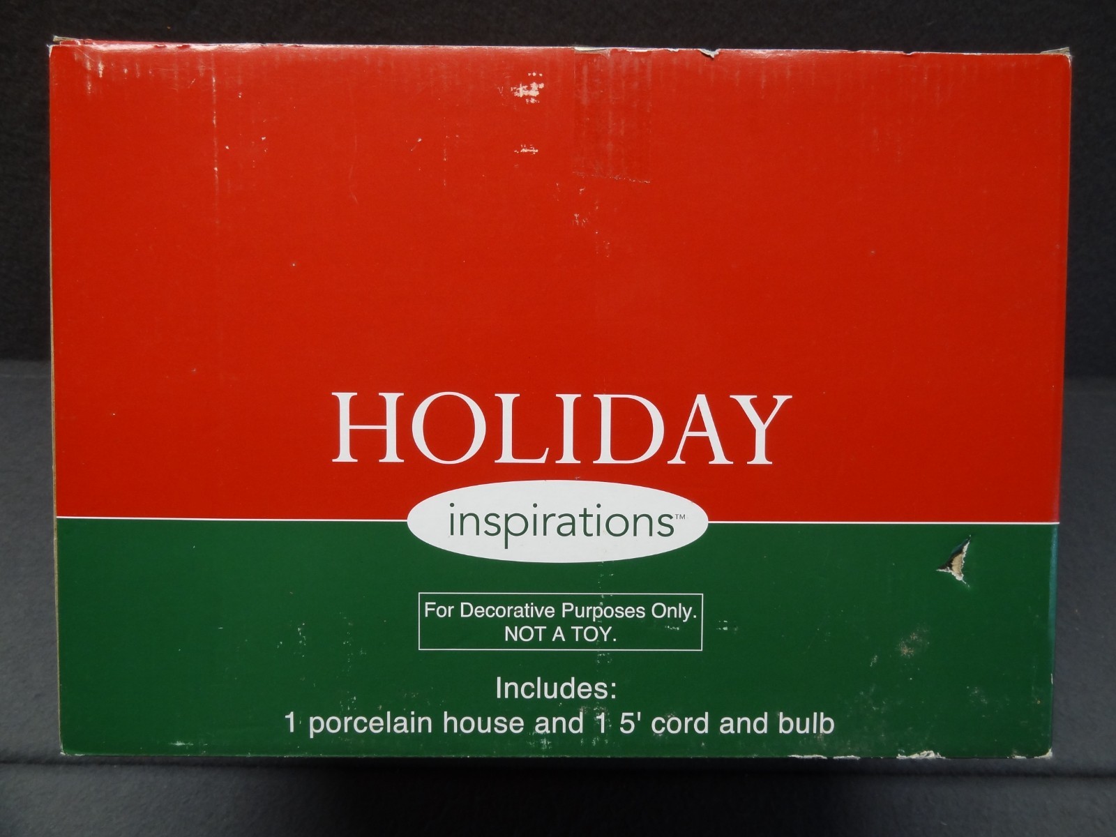 Holiday Inspirations Jo-Ann Fabrics and Craft Store Light-Up Illuminated Village