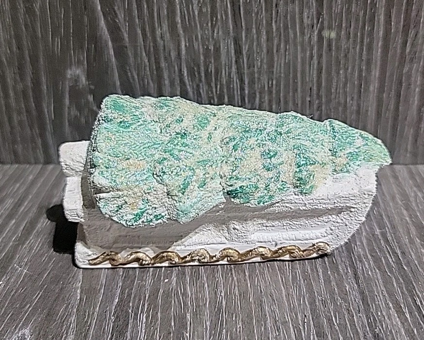 Vintage Frosted Pine Tree On Sled Ceramic Christmas Decoration With Glitter