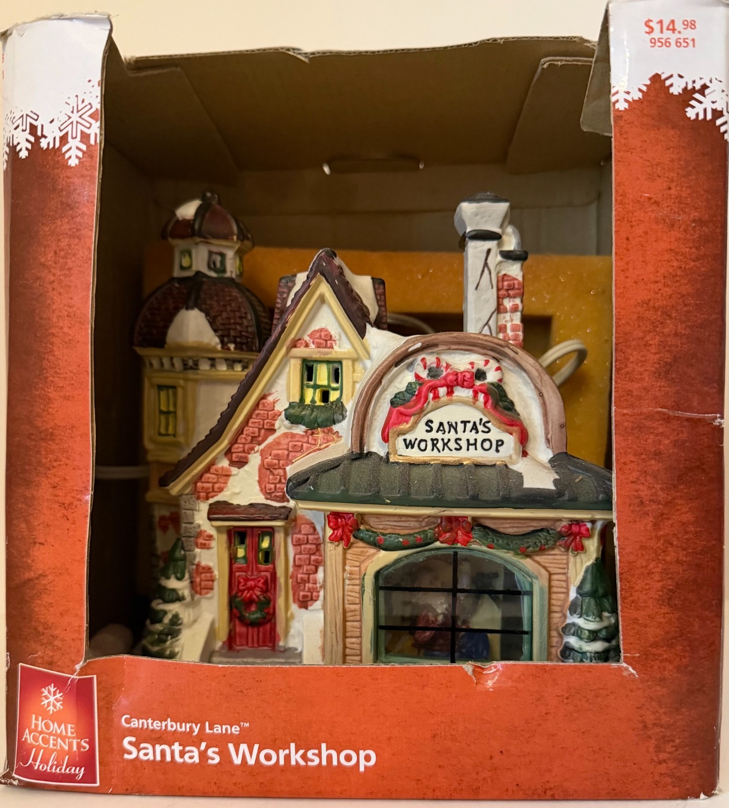 Canterbury Lane, Santa’s Workshop, Illuminated