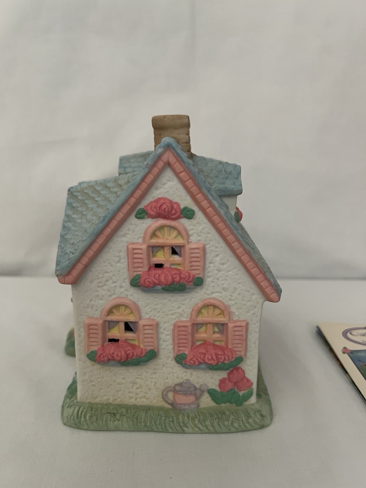 Cottontail Lane “Cottage” Vintage Lighted Cottage GREAT CONDITION