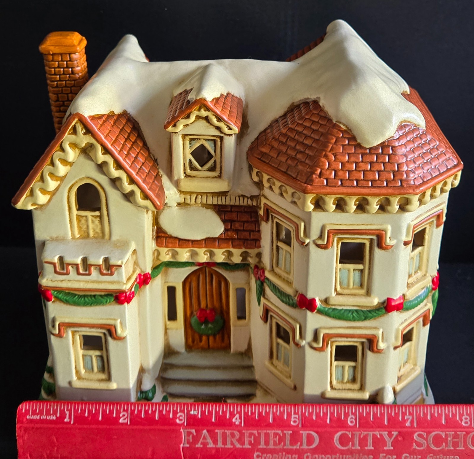 Colonial Christmas Village by Geo Z. Lefton 1994 Queens Gate CWD 01329 W/ Box