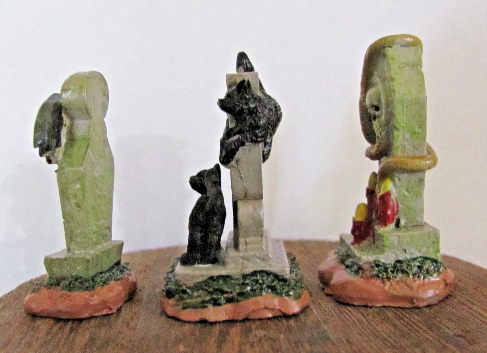 Lemax Spooky Town Accessory – Spooky Town Headstones, Set Of 3 #44315