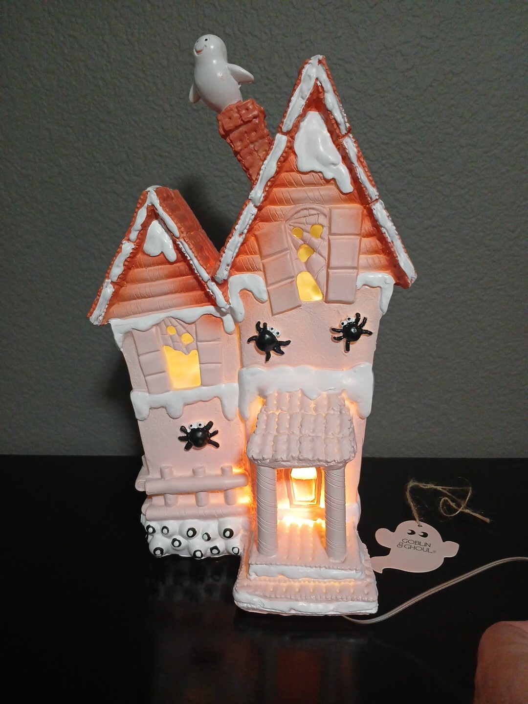13″ GOBLIN & GHOUL Pink Ghost Gingerbread Haunted House Halloween – LED Lighted!