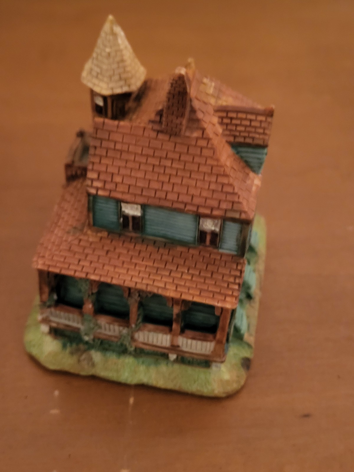 Vintage Christmas Village Houses from K’s Collection 4 inch resin