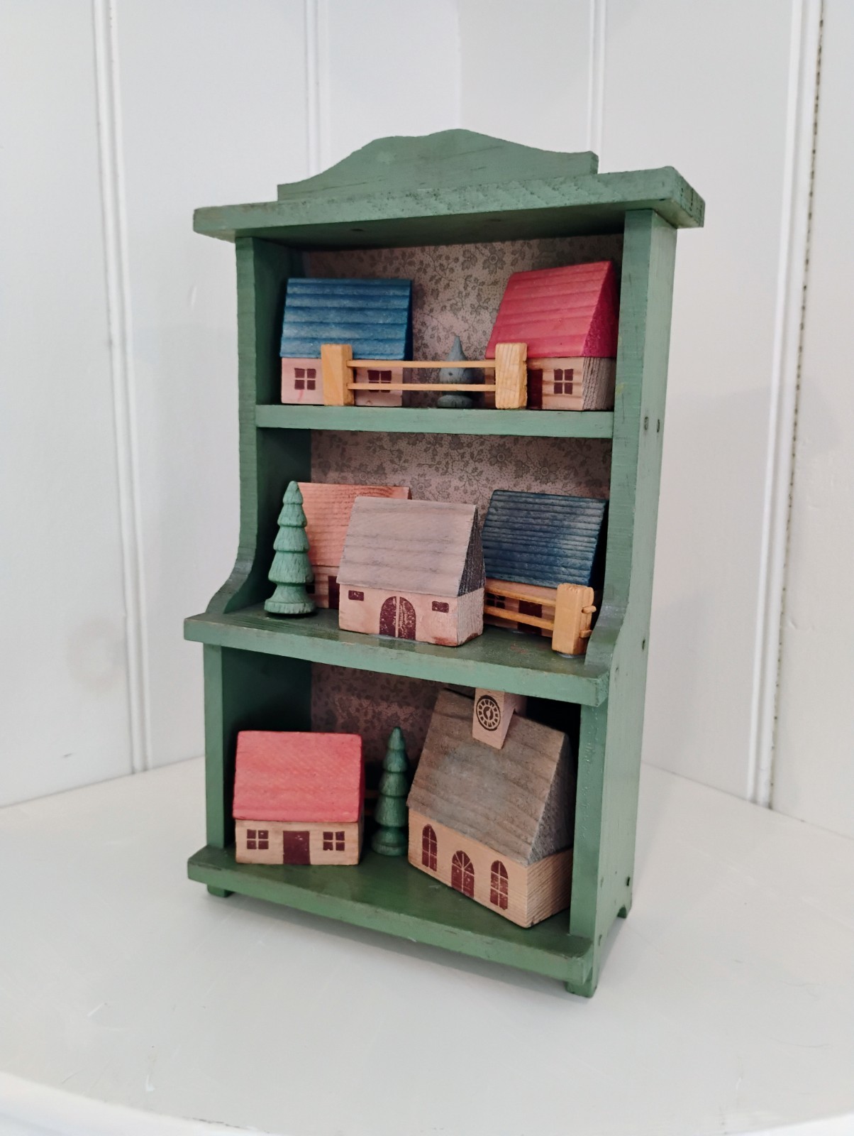 Vintage Erzgebirge German Folk Wood Putz Art Village Wall Decor Hanging Hutch