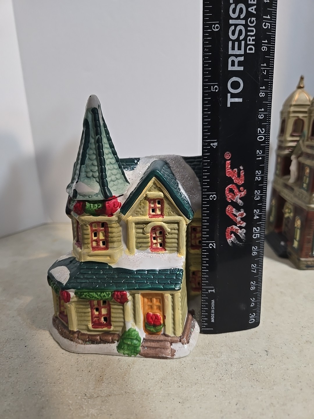 COBBLESTONE CORNERS 2004 CHRISTMAS HOUSE (No Light)