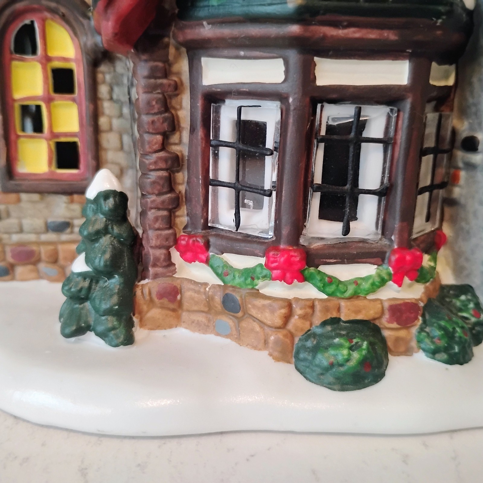 RARE St. Nicholas Square “Grandma’s House” 2003 Village Collection series w/box