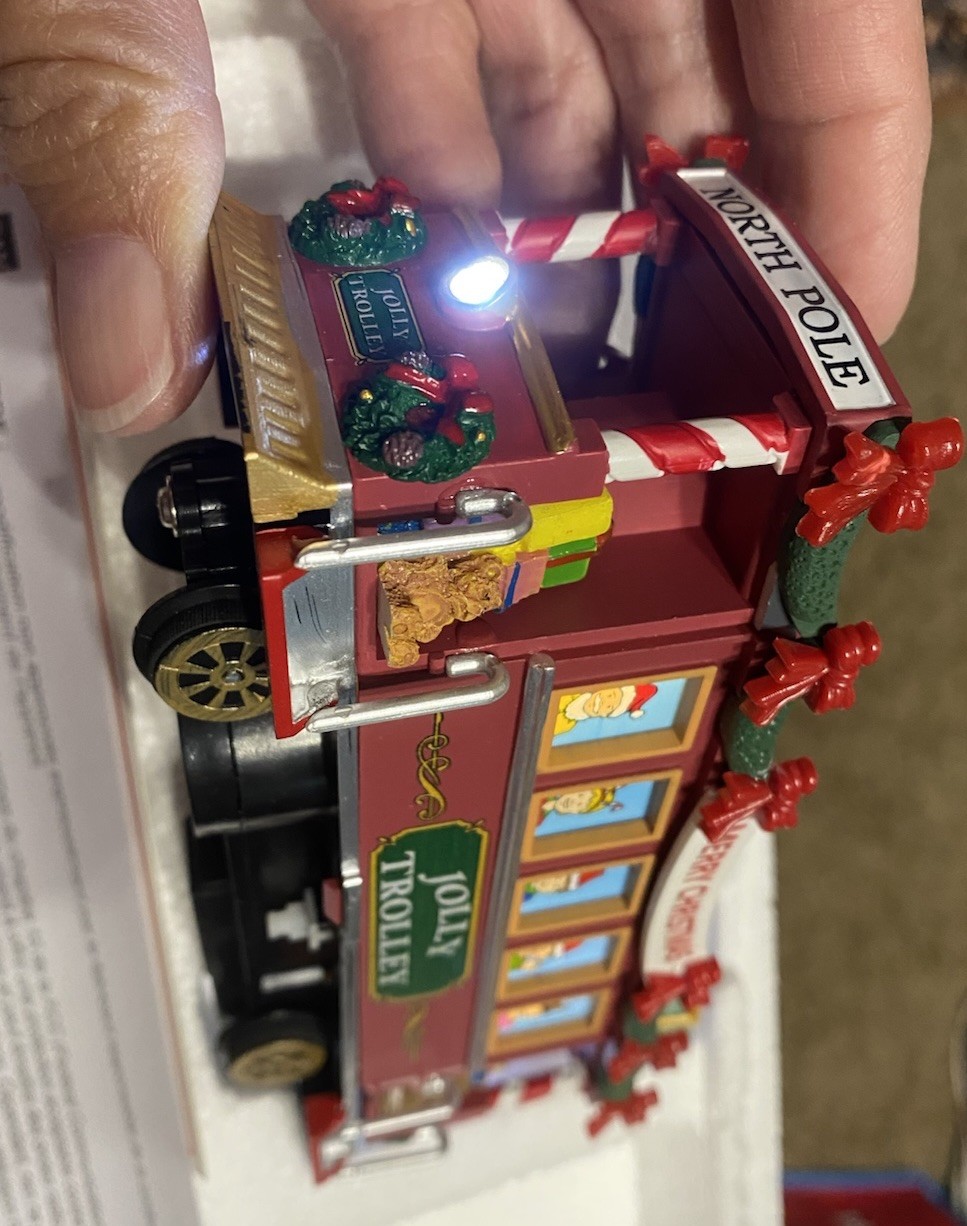 Lemax 04738 Jolly Trolley Caddington Village Train Figure Multicolor Christmas
