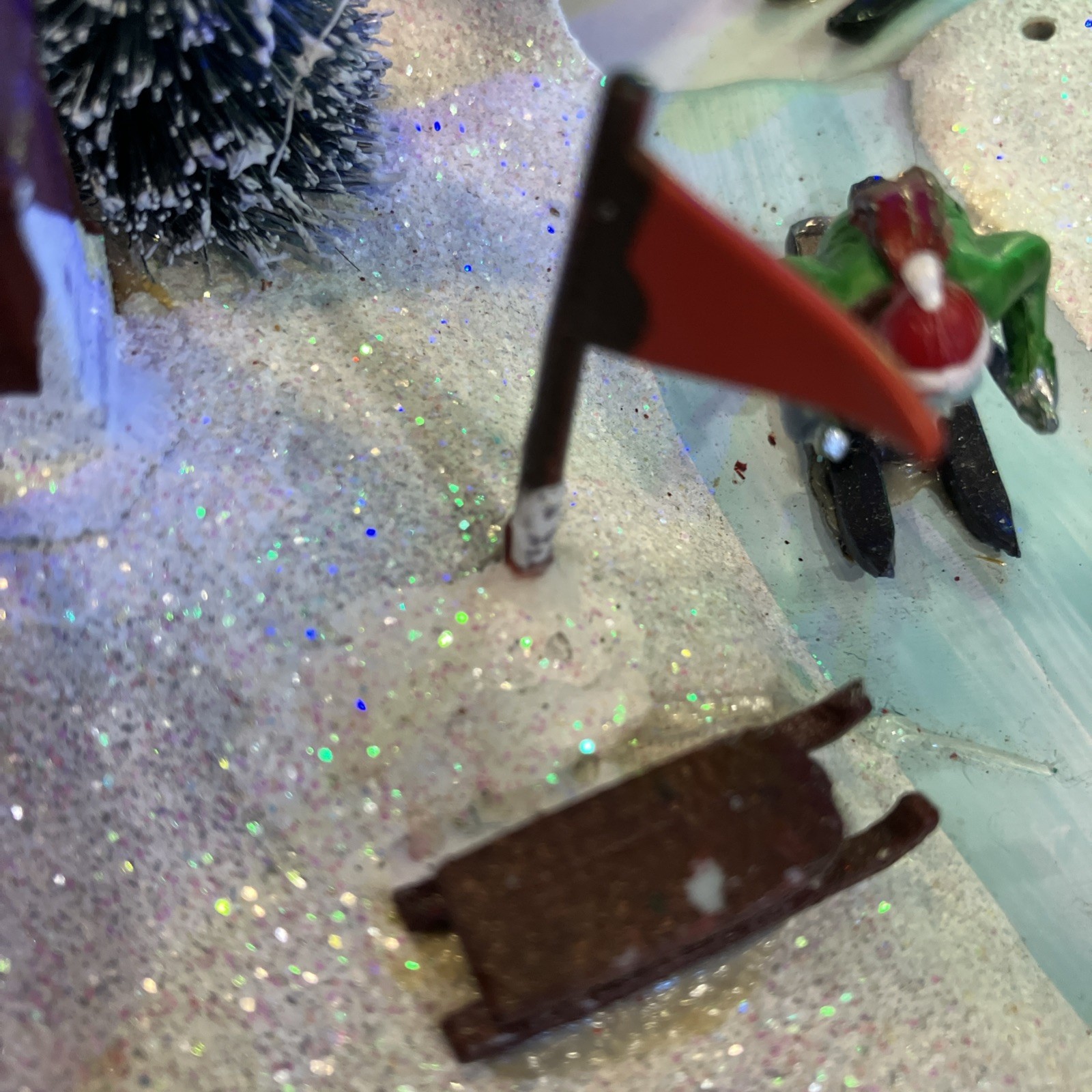 Downhill SKI Resort Lights Flash & Musical Village/Display no animation Read