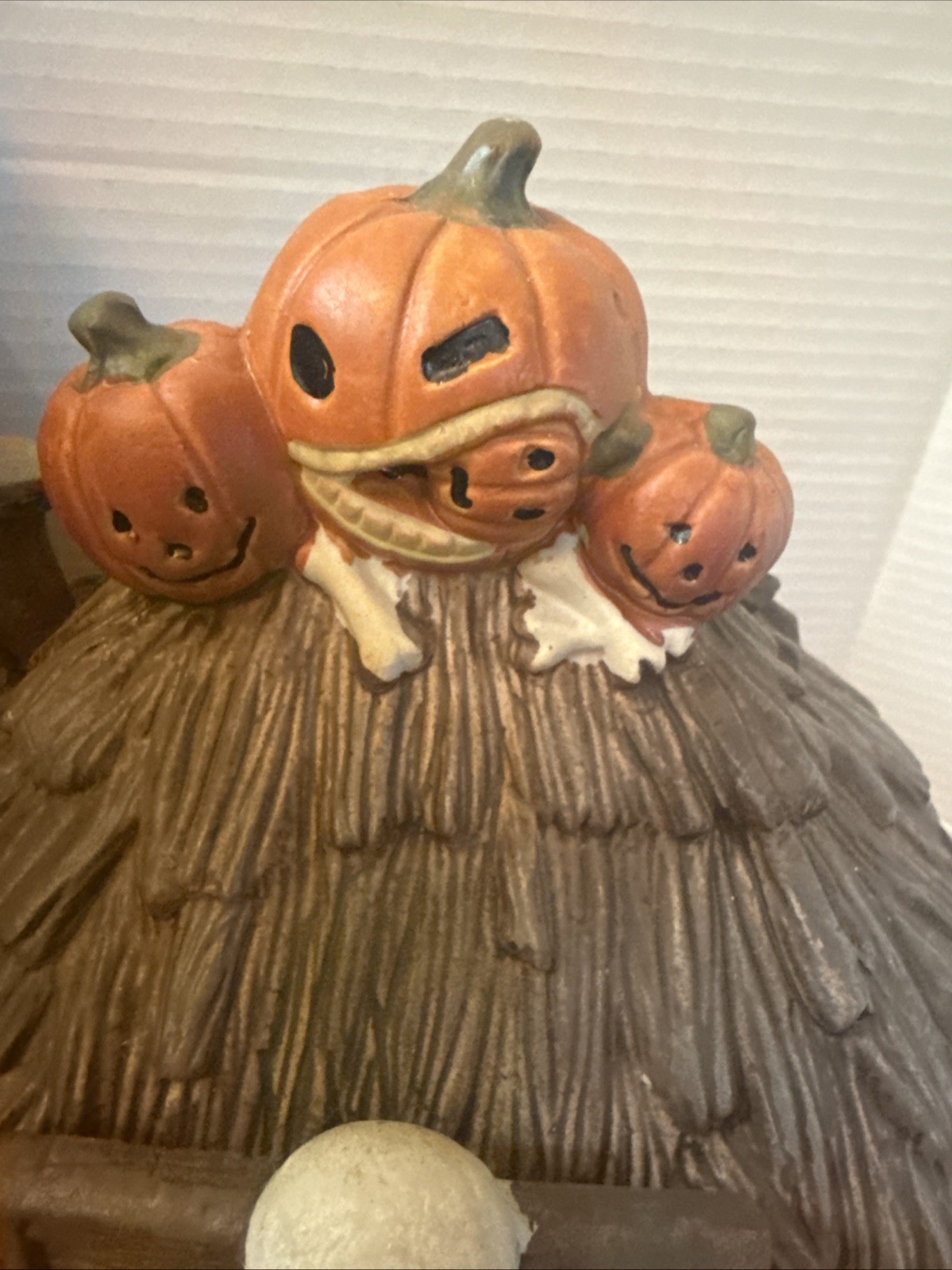 FG Square LED Pumpkin Villa Halloween Village Building Hand Painted Lighted