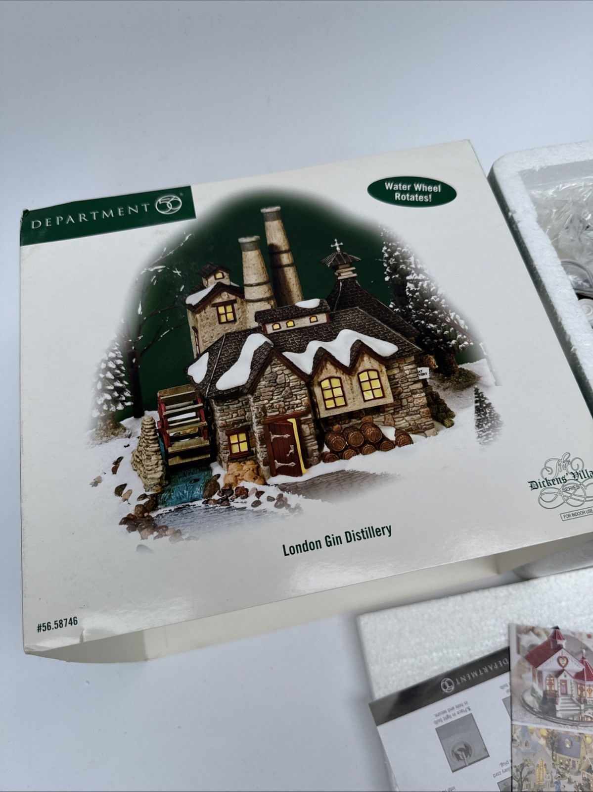 Dept 56 Dickens Village 2005 LONDON GIN DISTILLERY #58746