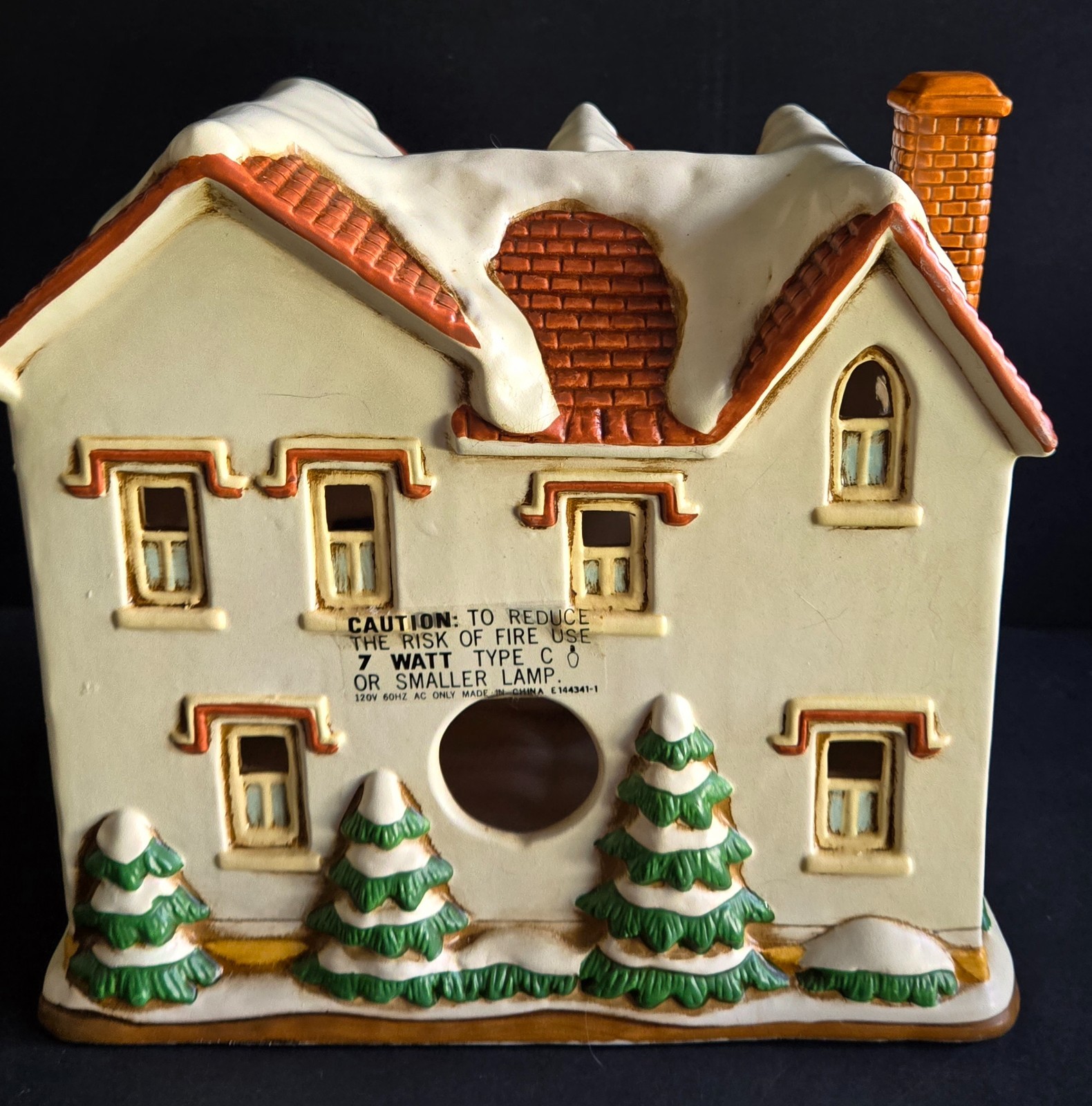 Colonial Christmas Village by Geo Z. Lefton 1994 Queens Gate CWD 01329 W/ Box