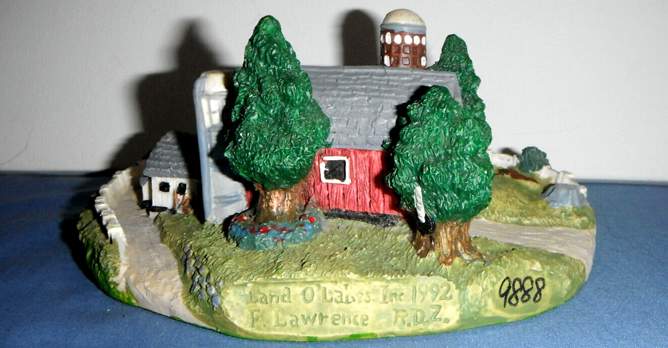 Land O’ Lakes Farm 1992/ F.Lawrence R.D.Z. 9888