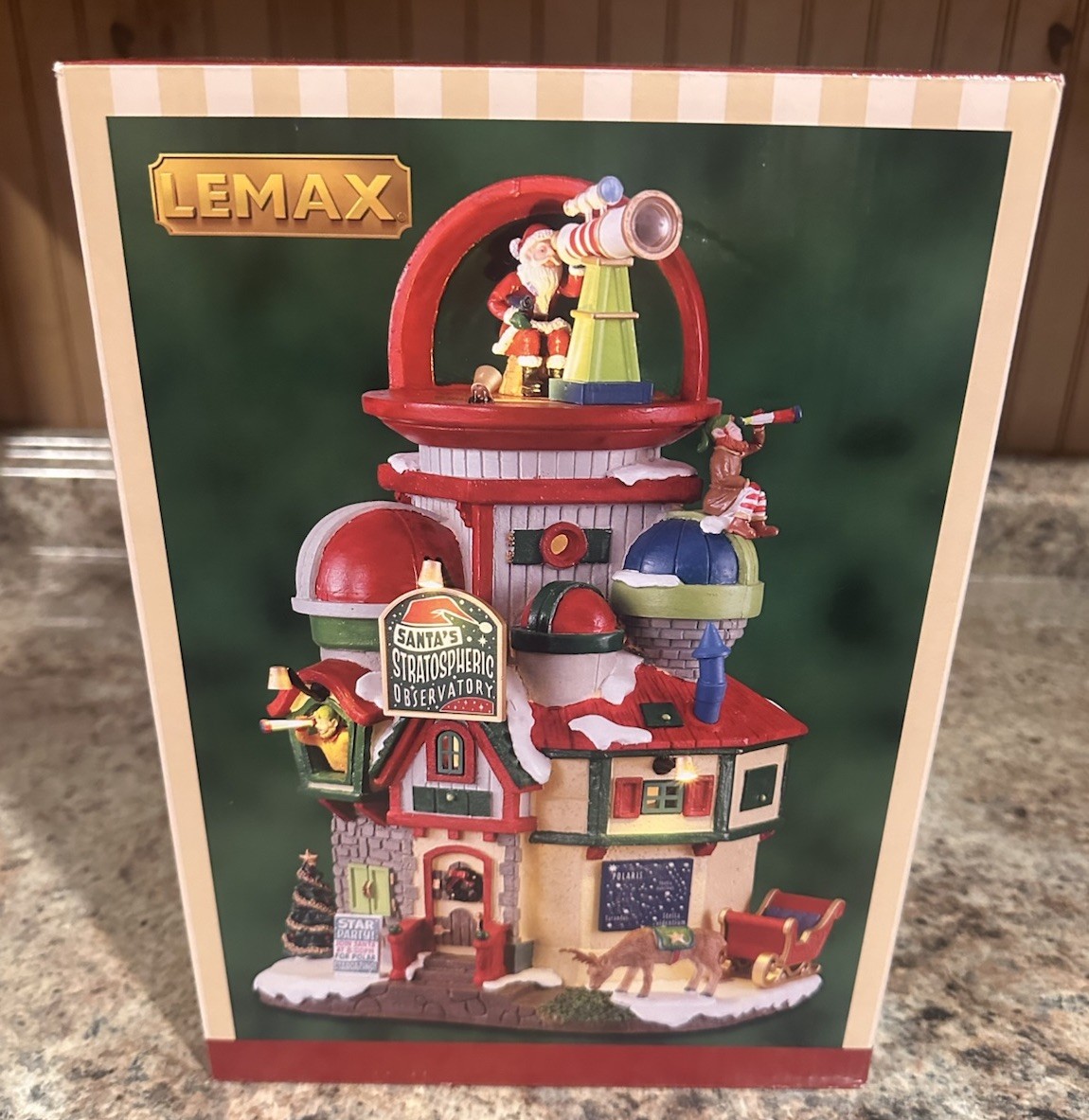 LEMAX #15801 SANTA’S STRATOSPHERIC OBSERVATORY LIGHTED BUILDING NEW IN BOX