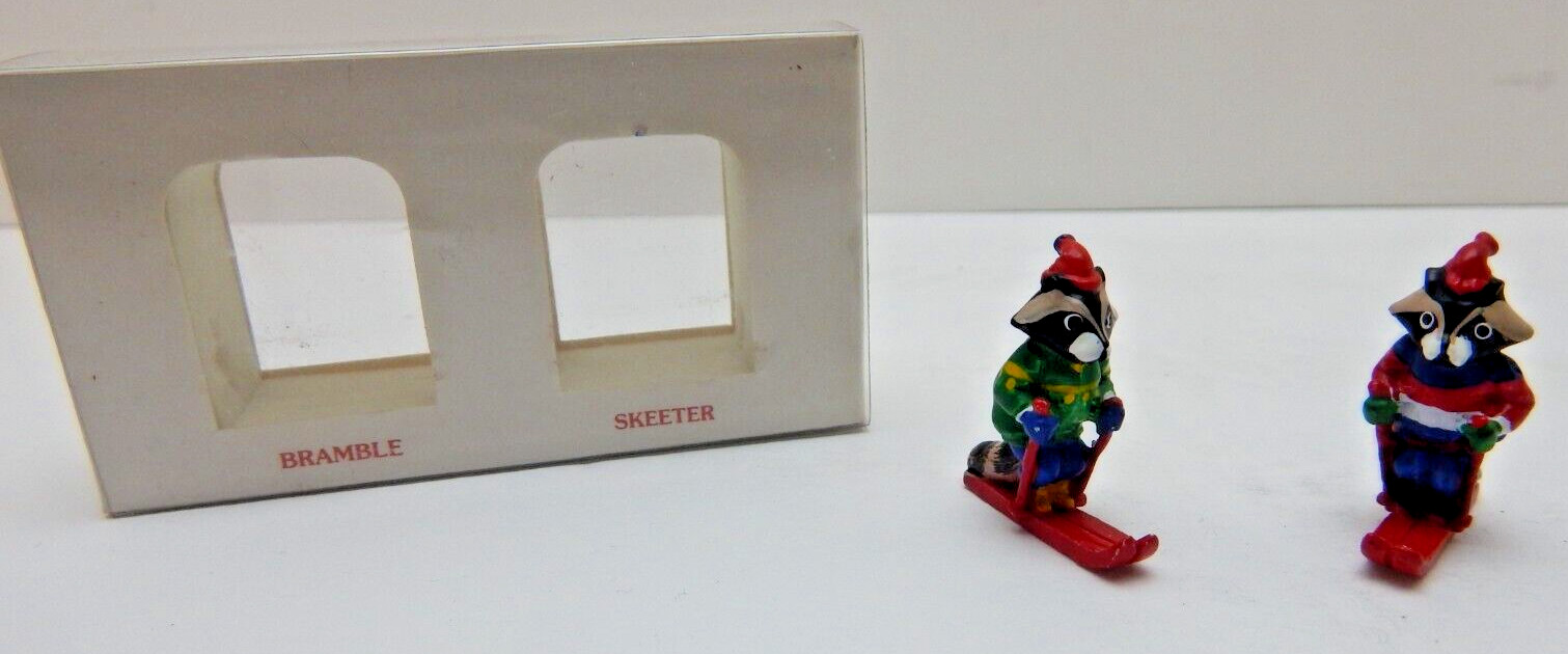 Dept 56 Hide-A-Way Hollow Bramble Skeeter Skiers #53597 Old Stk w/Bx Small RARE!