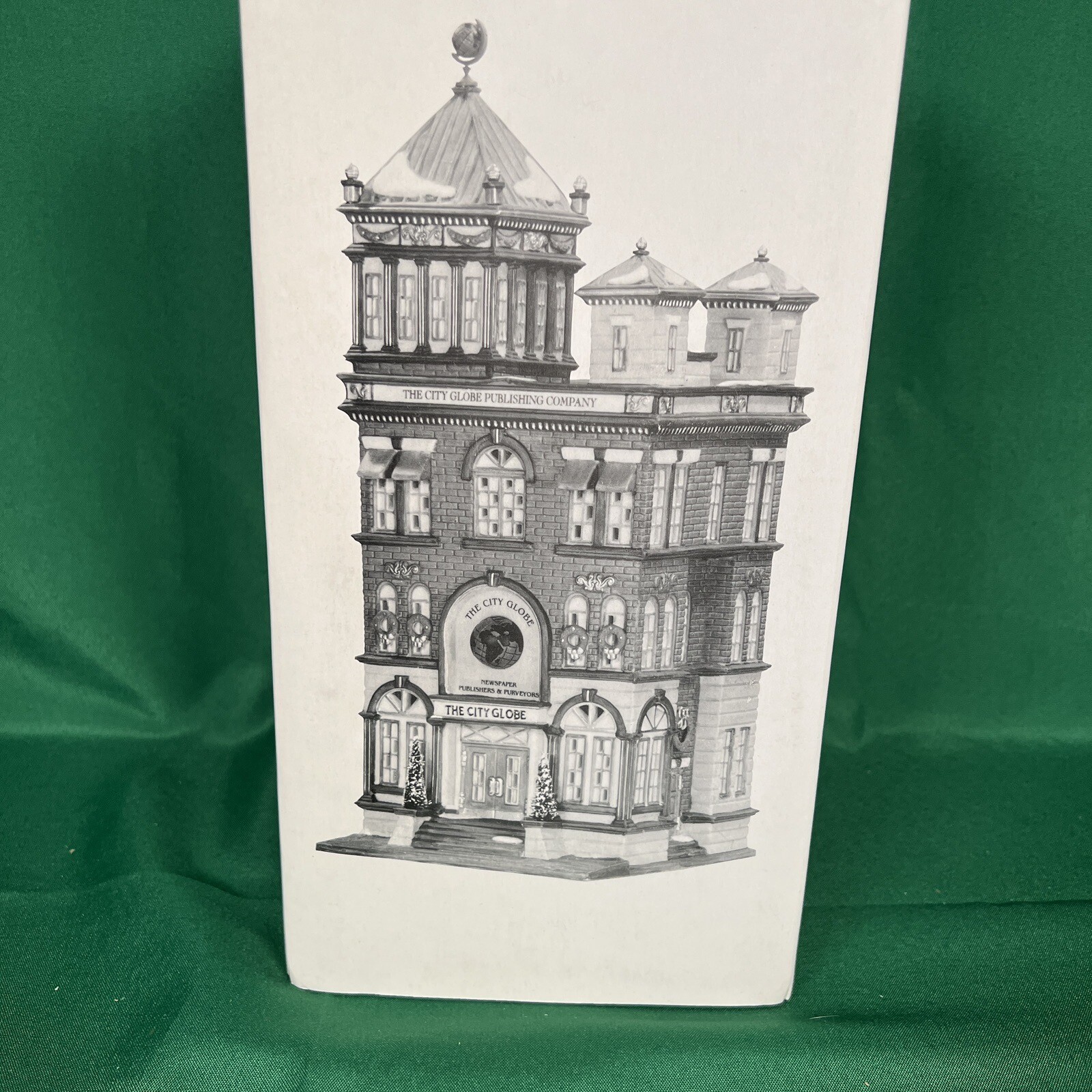 Dept 56 Christmas in The City The City Globe Newspaper Bldg. w/Box See Video