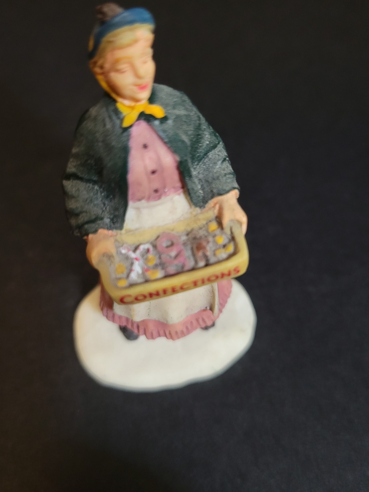 Lemax Christmas Village Town Confections 92270 Victorian Candy Vendor Seller