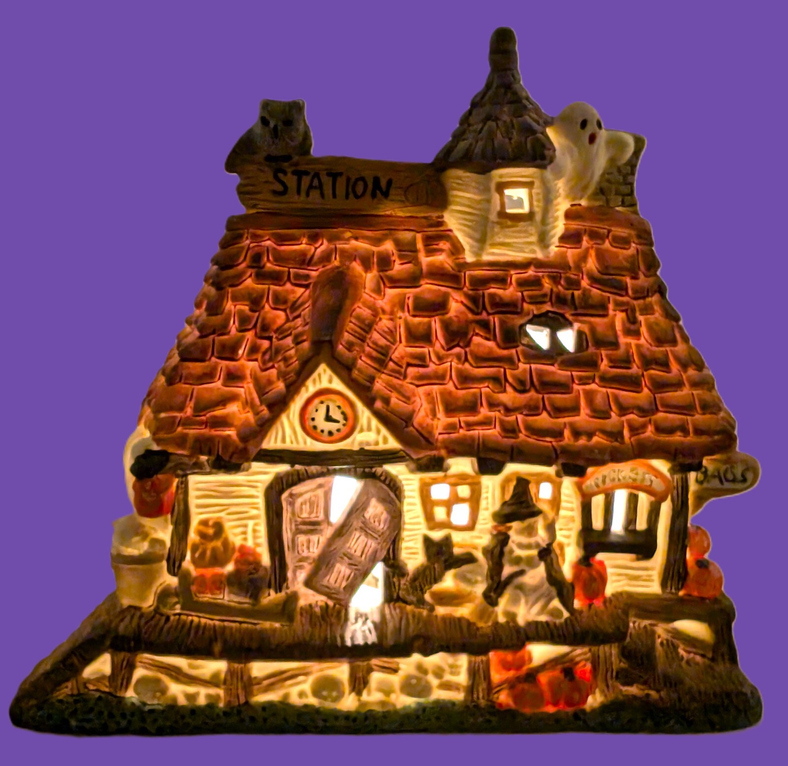 Spooky Hollow Lighted Halloween Train Station ~ Ghosts Black Cat Clock Pumpkins