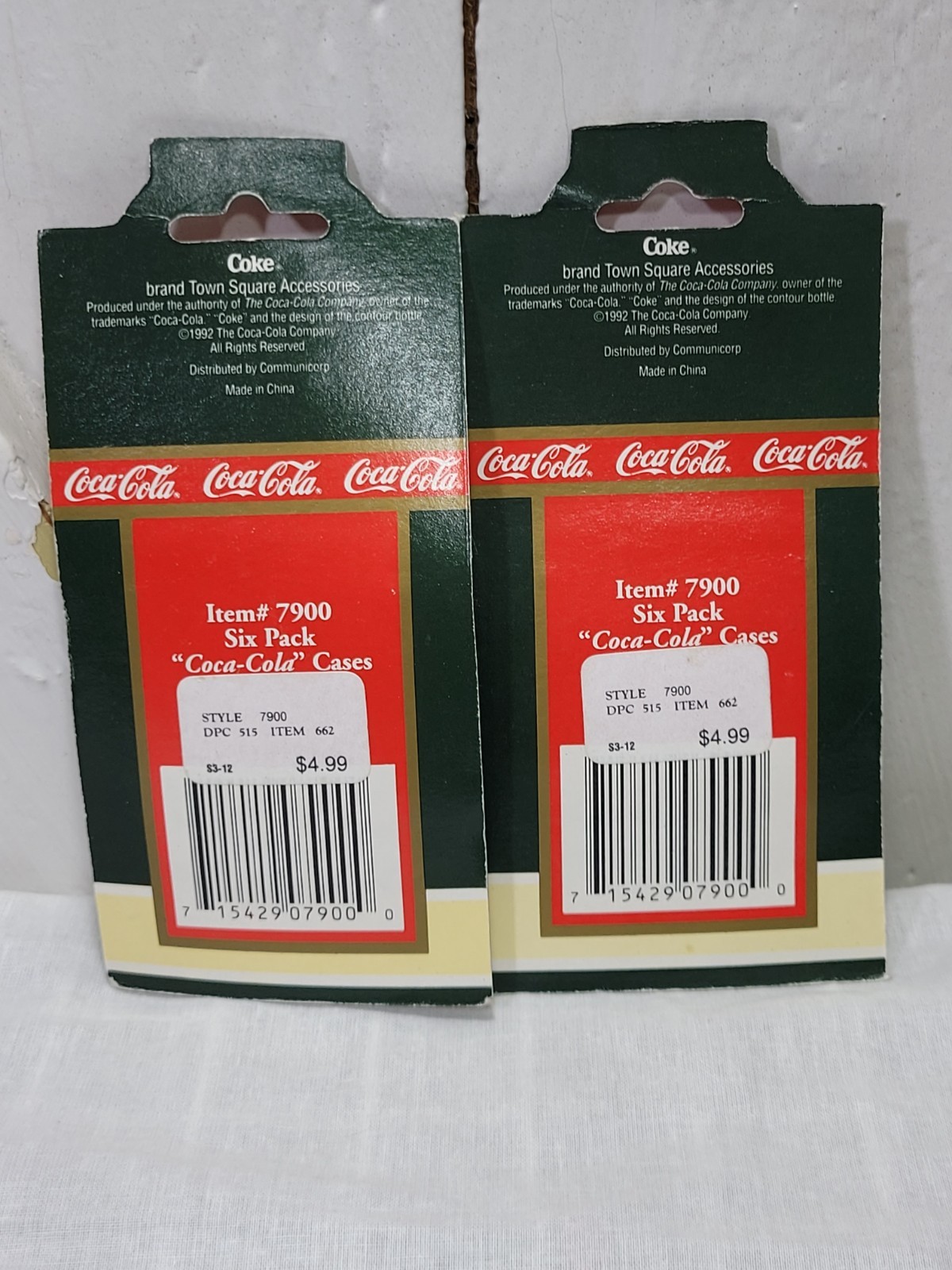 Cola-Cola Town Square Collection Accessories – 1992 Yellow Miniature Crate NEW