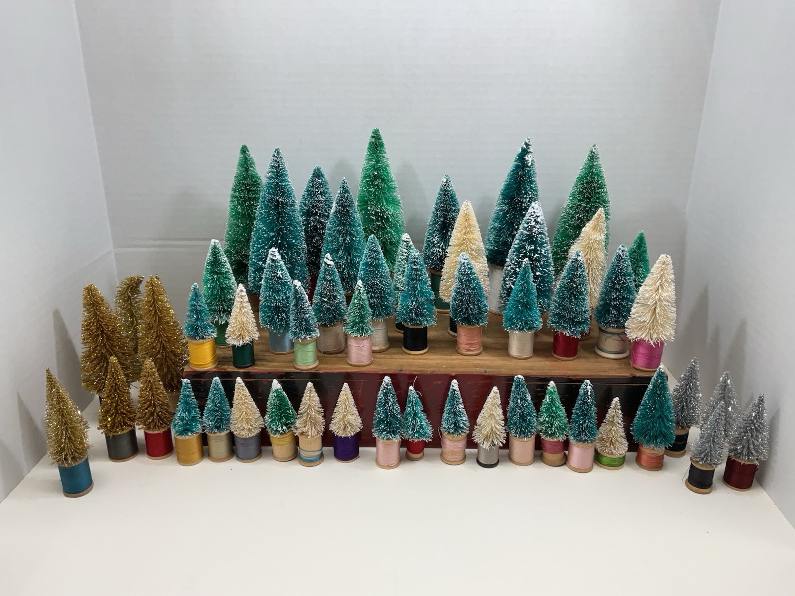 Bottle Brush Trees Vintage Wooden Thread Spools 3-7 Inch HUGE Lot Of 54