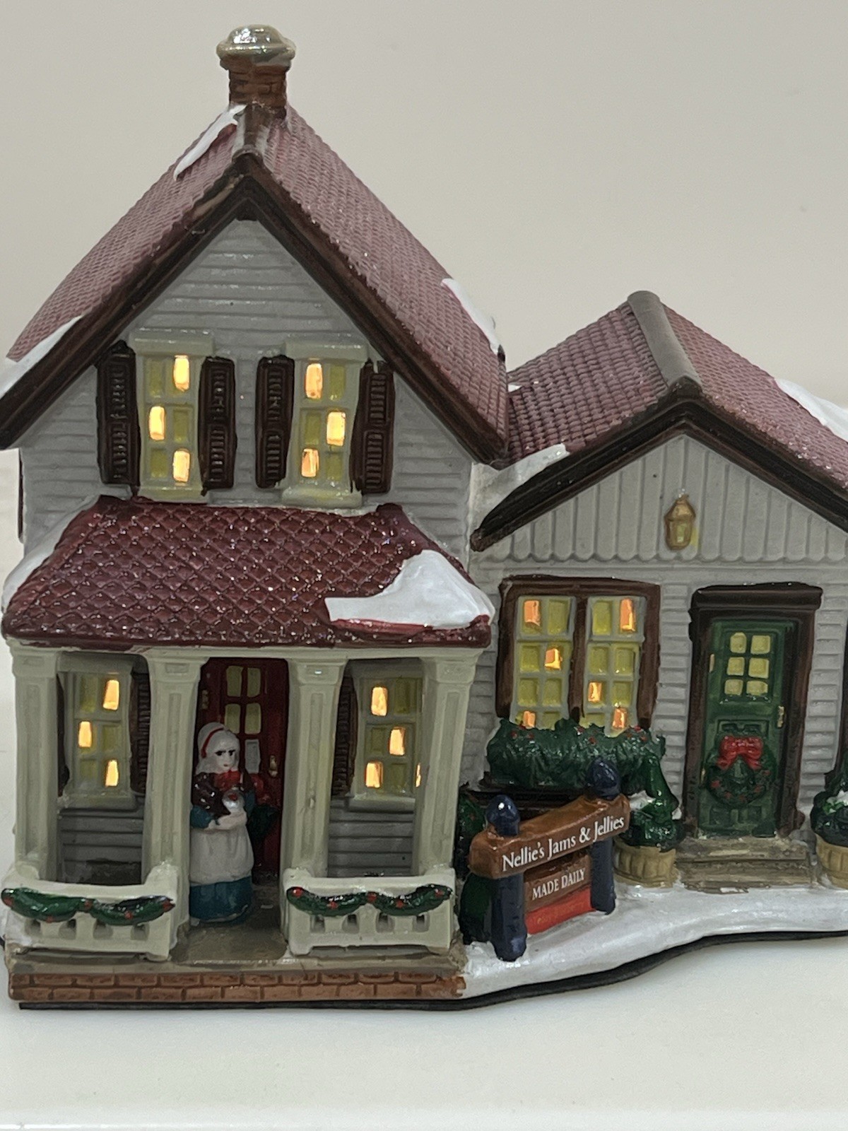 Holiday Time Christmas Village “Nellie’s Jams And Jellies” Vintage Lighted House