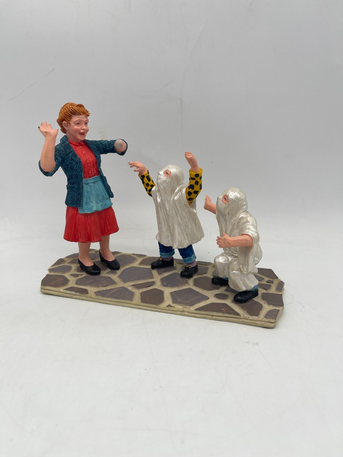 VERY RARE Lemax Limited Edition The Little Ghosts 5″ Sculpture Figure DAMAGED