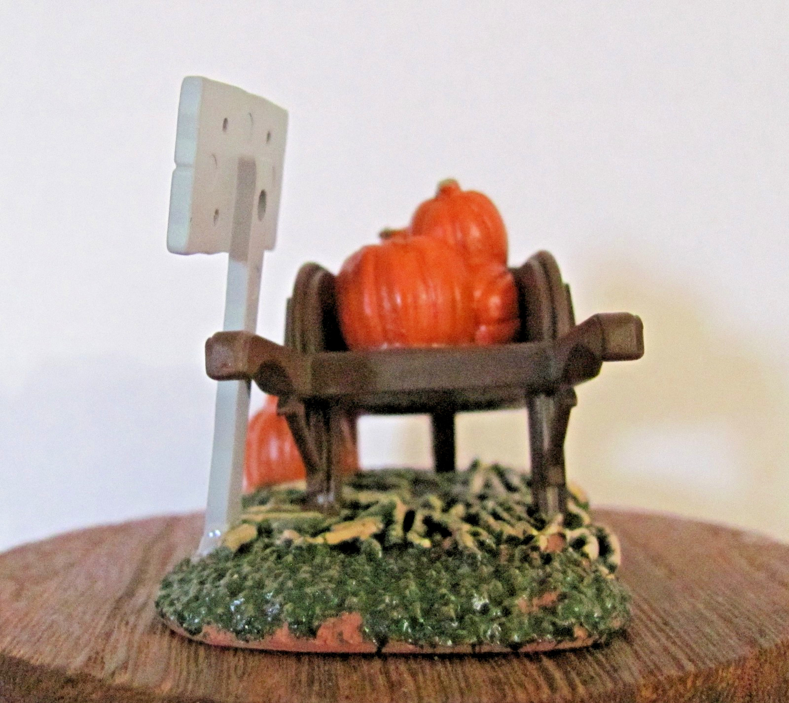 Lemax Spooky Town Accessory – Pumpkins For Sale #54444