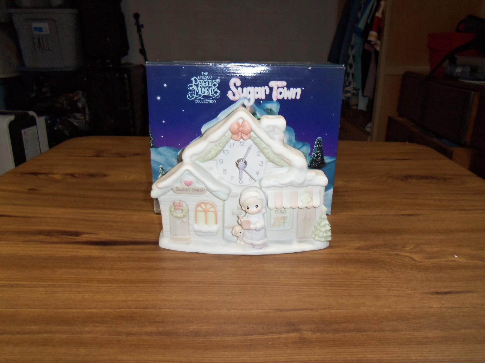 Precious Moments Enesco 1994 Sugar Town “SUGAR TOWN SQUARE” CLOCK # 18