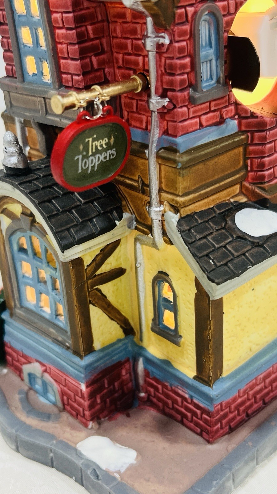 Lemax “ Silver & Gold Shop” Porcelain Lighted Building 45699 Retired 2014 NEW !
