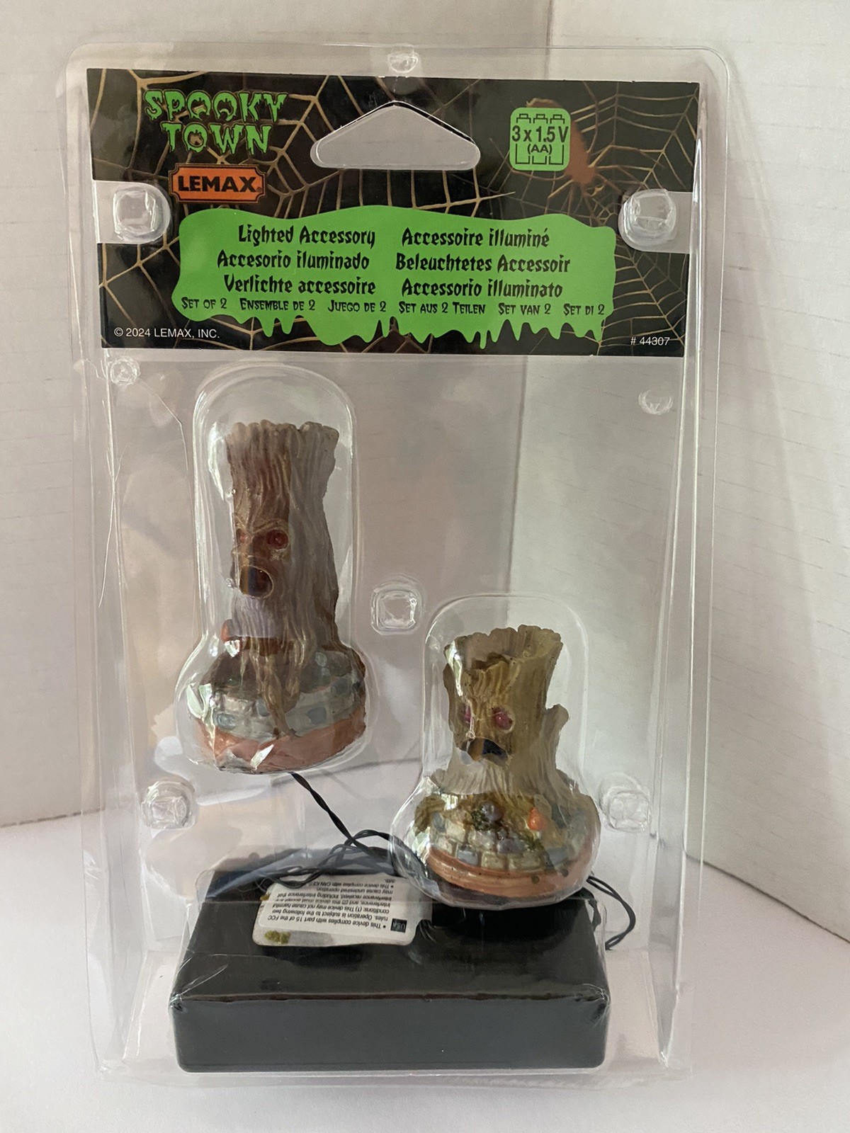 Lemax Spooky Town Halloween Village Lighted Accessory Spooky Tree Trunks, #44307