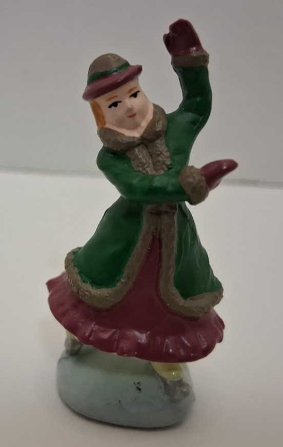 Lot Of 10 Unbranded Polyresin Christmas Village Figurines 1.75 To 2 Inches