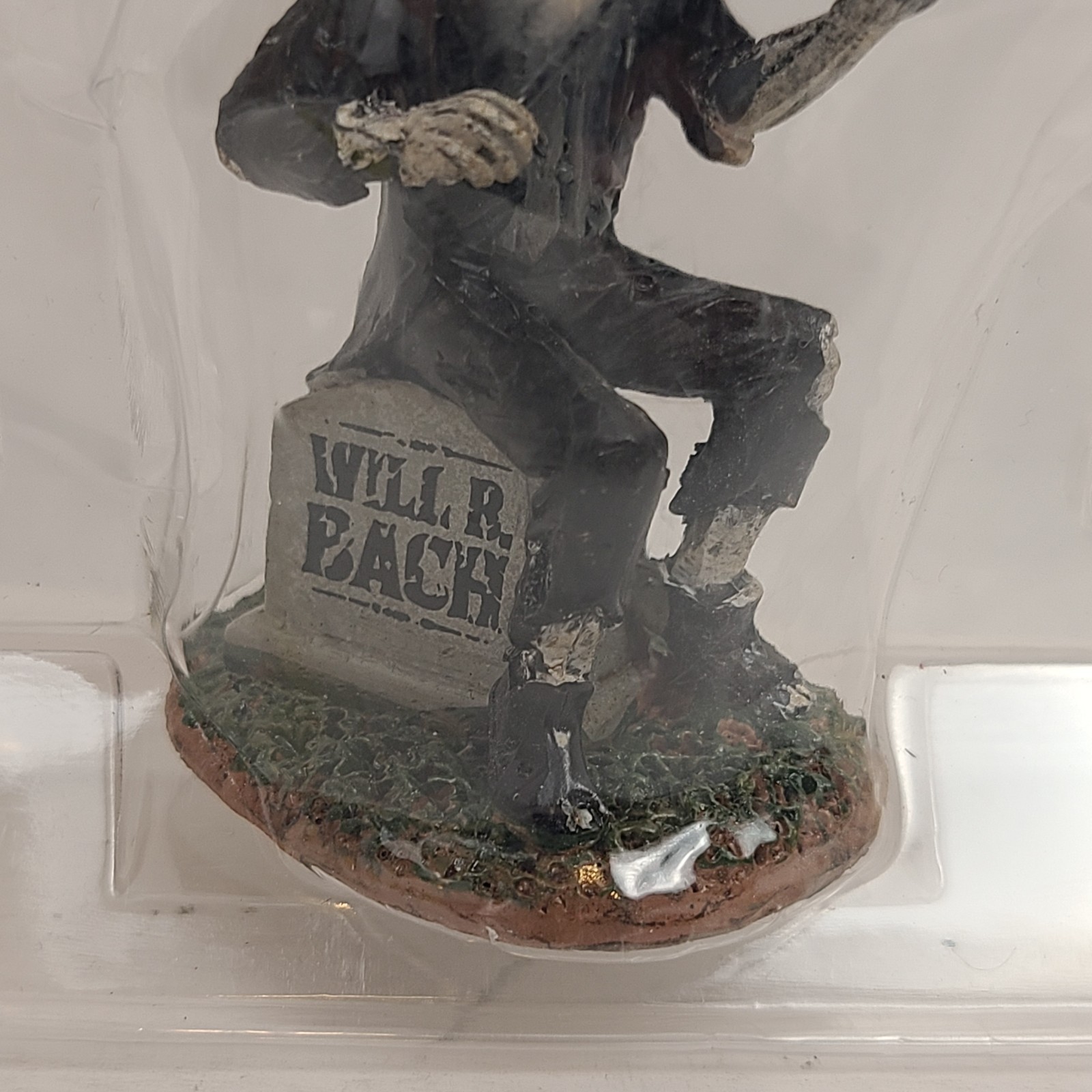 Lemax Spooky Town Serenading The Dead Violin Figurine 82575 Halloween Decor 2018