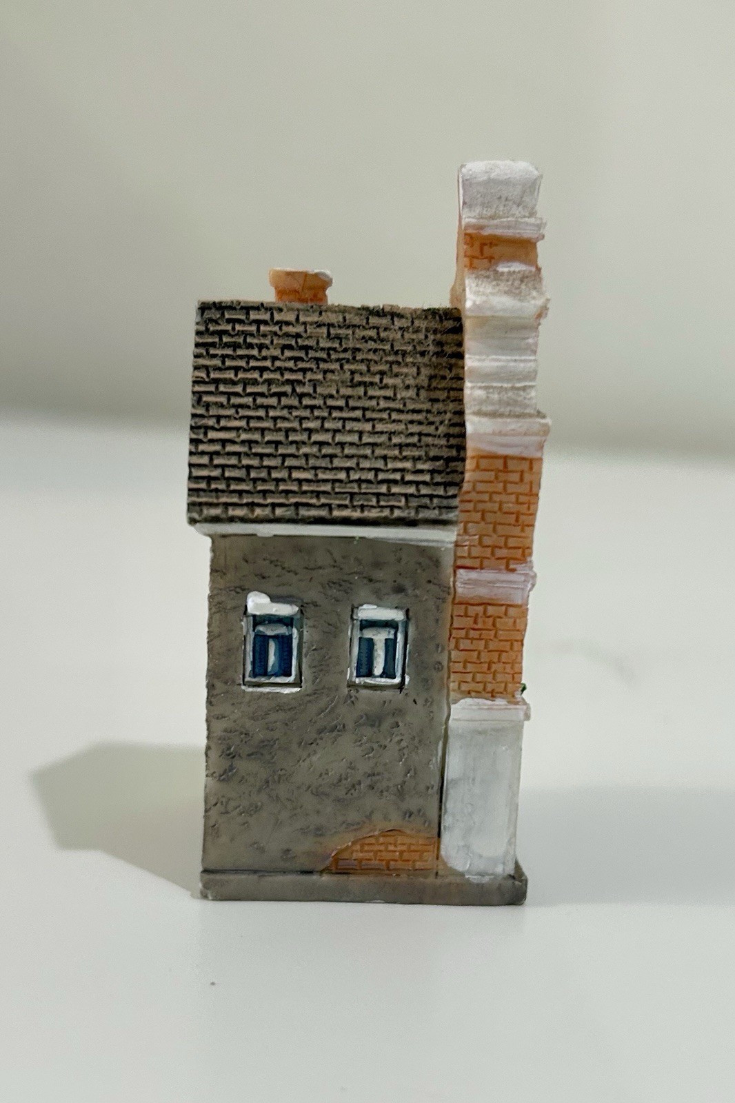 5 Miniature Buildings figurines Stores collectibles Christmas village scene