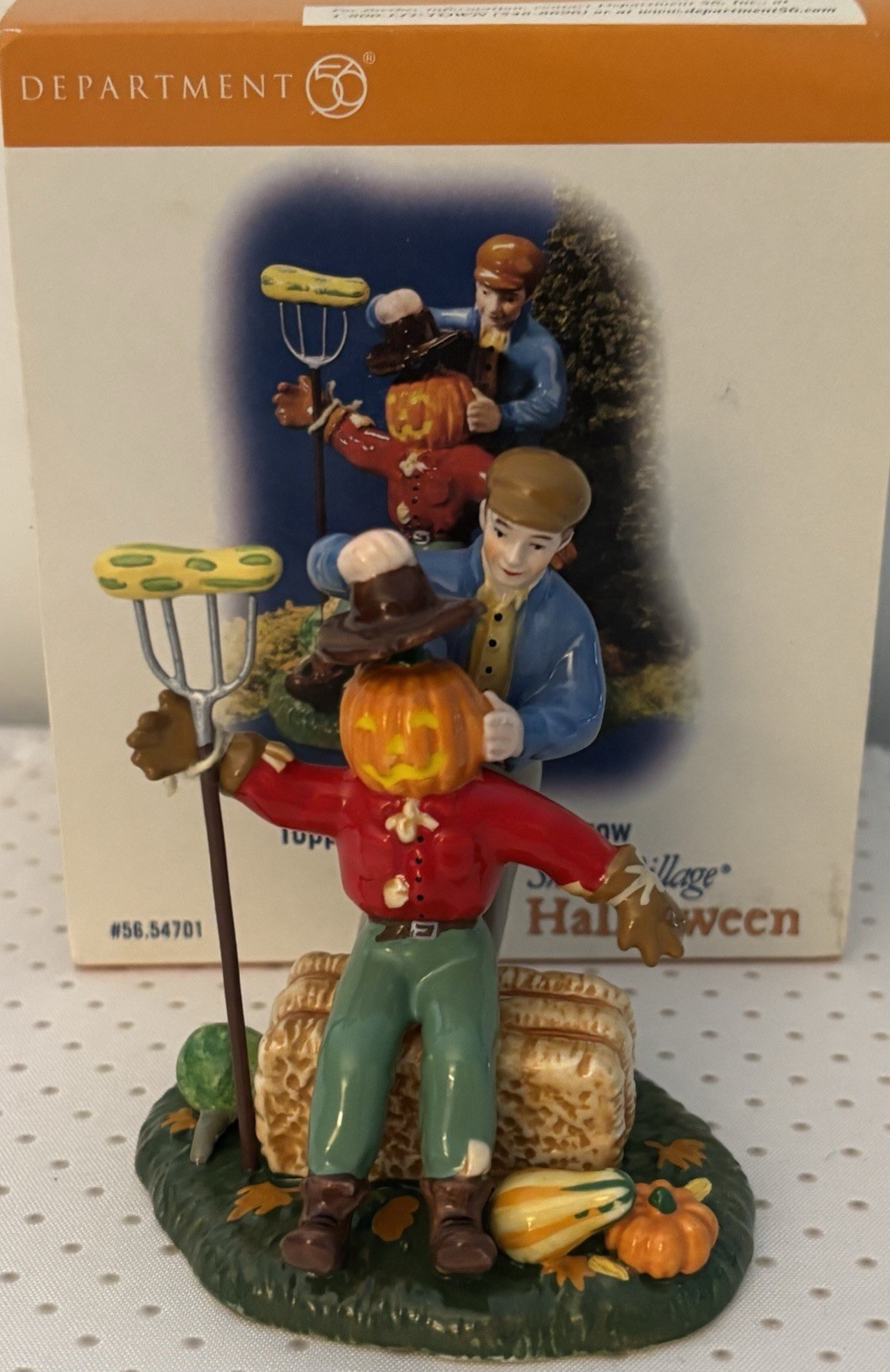 Dept 56 Halloween Topping Off The Scarecrow Village Accessory