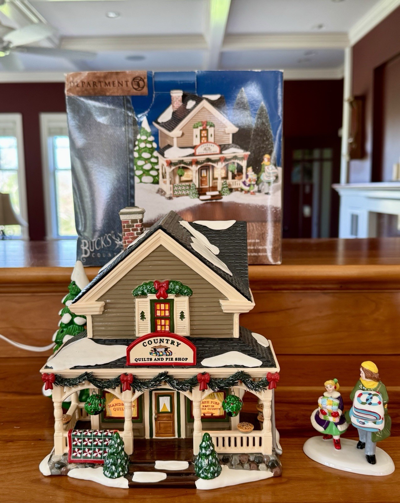 Dept 56 Snow Village BUCK’S COUNTY COUNTRY QUILTS AND PIES 55072
