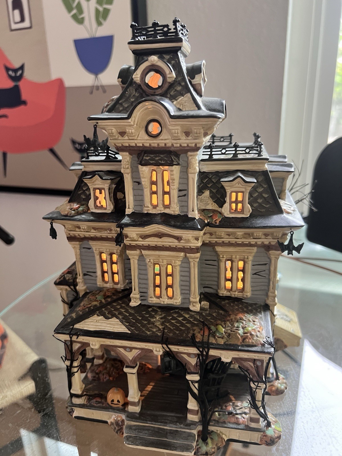 Department 56 Snow Village Halloween – GRIMSLY MANOR, Lights Work No Box